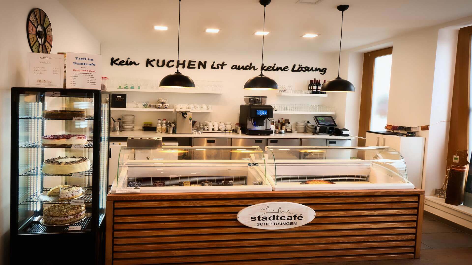 Theke_Kuchen_Torten_Eis_Stadtcafé_Schleusingen